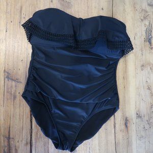 3 FOR $20 KONA SOL BLACK RUFFLE BANDEAU SWIMSUIT L